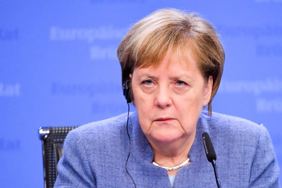 FOTO AFP ANGELA MERKEL. Quiere "combatir a los neonazis".