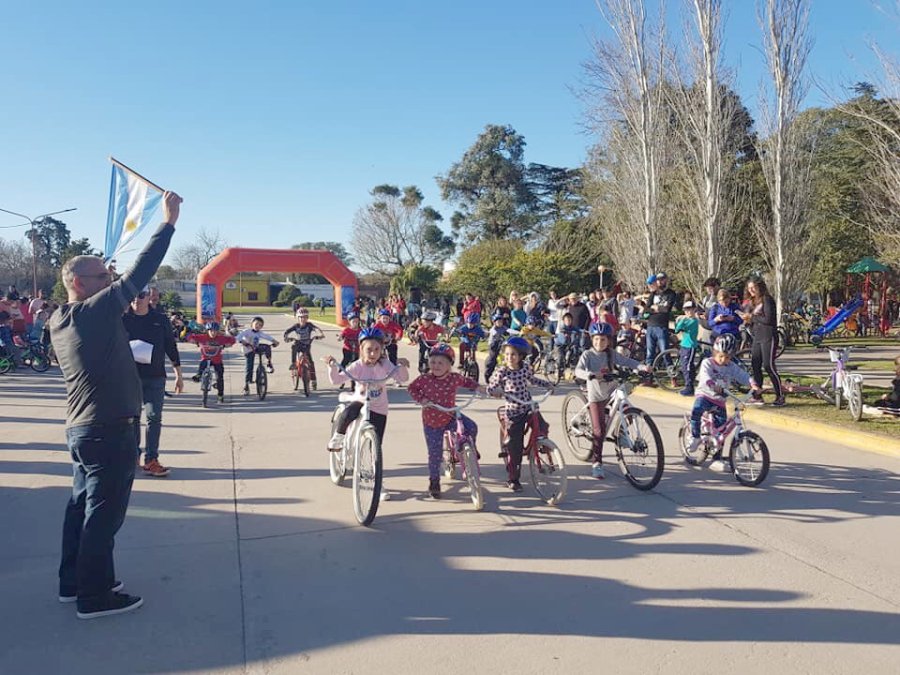 FOTO PRENSA AC// CICLISMO./ La propuesta alcanz&oacute; una importante convocatoria.