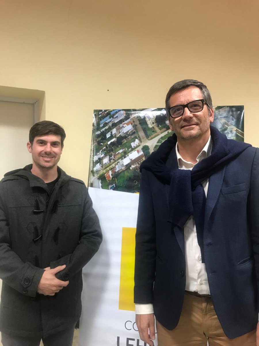FOTO PRENSA ENRESS// EN LA PRESENTACION./ Lucio Beltramo y Horacio Bertoglio en un momento de la realizaci&oacute;n.