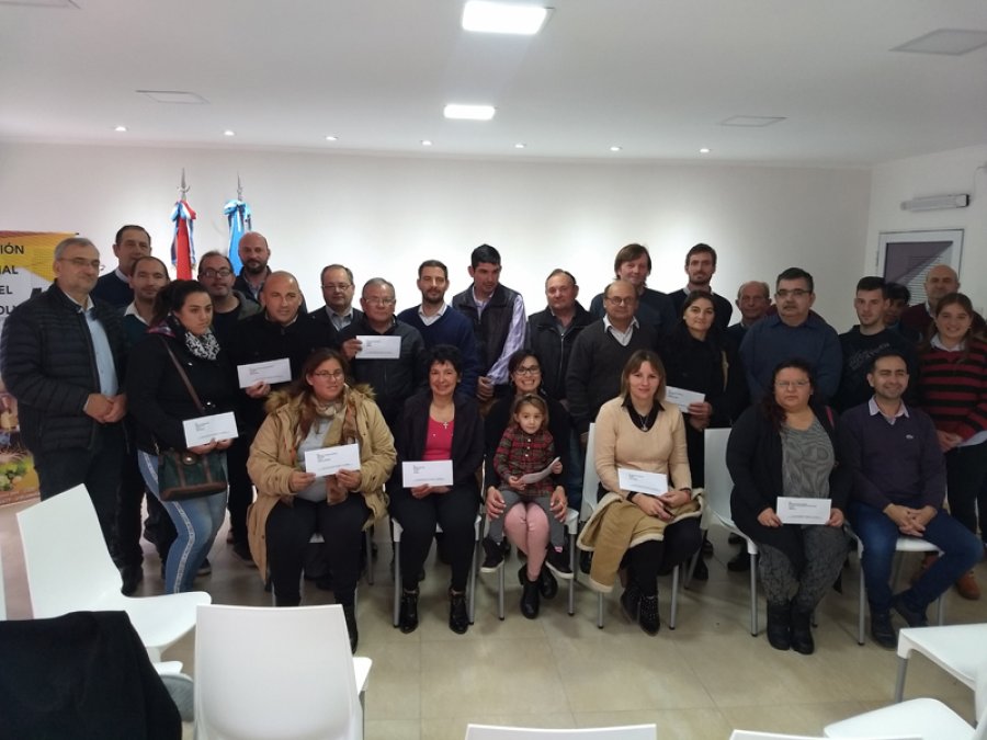 FOTO PRENSA AC// ENTREGA DE CREDITOS//Quienes participaron de la reciente actividad.