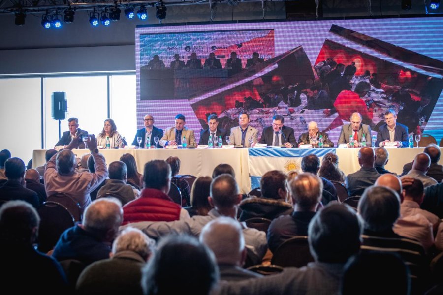 FOTO PRENSA GSS// NUEVAS AUTORIDADES./ La asamblea de la Asociaci&oacute;n Mutual de Productores Asesores de Sancor Seguros. ASAMBLEA// El encuentro de la Asociaci&oacute;n de Organizadores de Sancor Seguros.