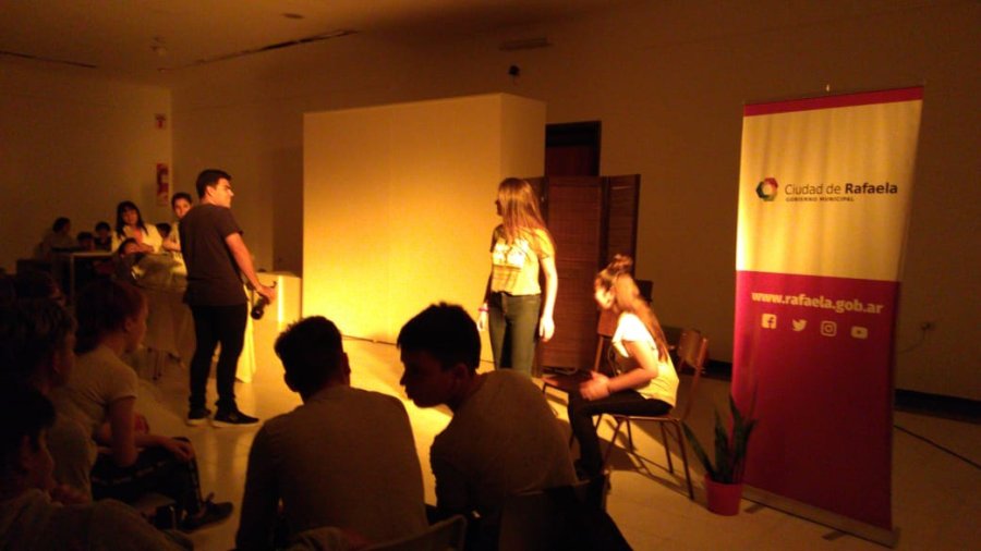 FOTO CP// MAS DE MIL ESTUDIANTES./ Son los que participaron en el tercer encuentro de intervenciones esc&eacute;nicas.