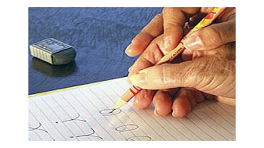 FOTO ARCHIVO ANALFABETISMO. Importante cantidad de productores agropecuarios no sabe leer ni escribir.