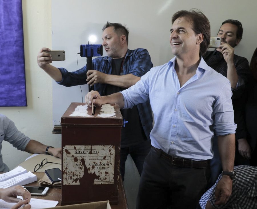 FOTO NA LACALLE POU. Gan&oacute; el balotaje por escaso margen.