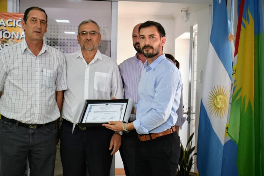 FOTO PRENSA COMUNA// PAIS DIGITAL// El  encuentro se desarroll&oacute; recientemente en la residencia presidencial de Olivos. DOS DECADAS./ H&eacute;ctor Perotti, Alcides Calvo, Sebasti&aacute;n Ranca&ntilde;o y Fabio Barbero. ECOS CELESTES./ Present&oacute; la obra "La guerra de los