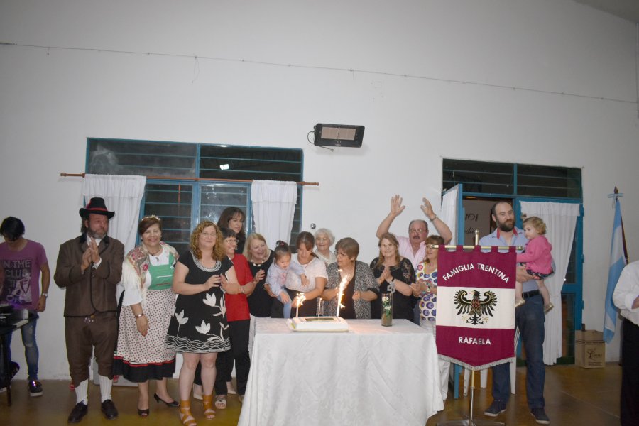 FOTO PRESNA FAMILIA TRENTINA// CENA SHOW./ Un momento de la reciente celebraci&oacute;n.
