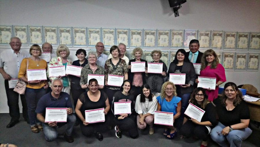 FOTO CP// ADULTOS MAYORES. Se ofreci&oacute; un reconocimiento a las instituciones que brindaron su participaci&oacute;n y colaboraci&oacute;n.