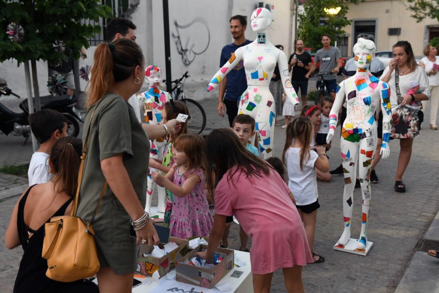 FOTO PRENSA MUNICIPAL UN CLASICO. Museos Turno Noche terminó con muy buenos resultados.  FOTO PRENSA MUNICIPAL INTERVENCIONES. Hubo múltiples propuestas para todos durante Museos Turno Noche.