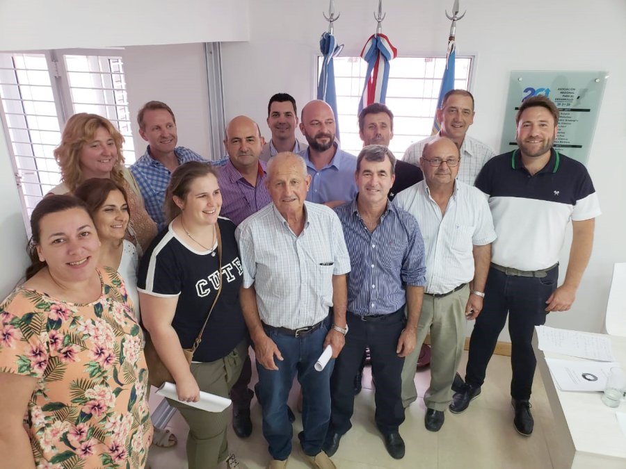 FOTO PRENSA AC// NUEVA DIRECTIVA./ Quienes conducir&aacute;n los destinos de la instituci&oacute;n en el nuevo per&iacute;odo.