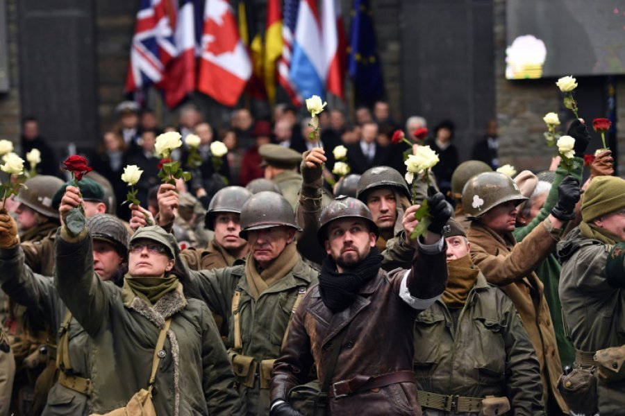 FOTO AFP CONMOVEDOR. As&iacute; fue el homenaje que B&eacute;lgica ofreci&oacute; a los h&eacute;roes de las Ardenas.