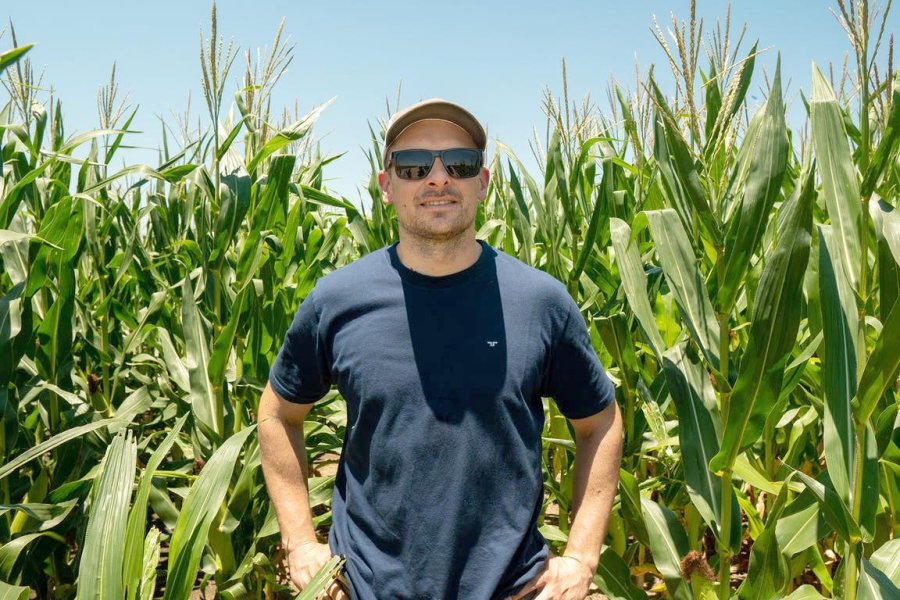 FOTO INTERNET EZEQUIEL GREGORUTTI. Es un asesor técnico de la zona de Villa Minetti, en nuestra Provincia. FOTO ARCHIVO UN SISTEMA. Uno de los métodos usados contra las plagas.