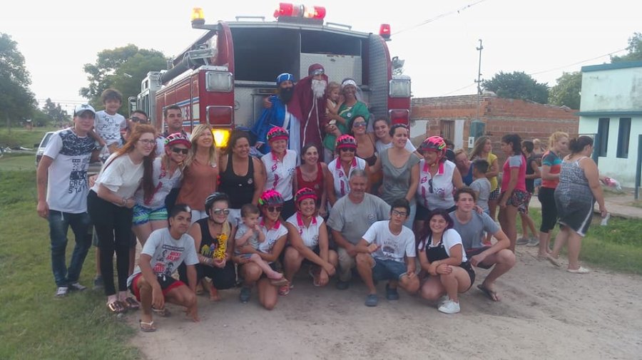 MOVIDA SOLIDARIA./ Todo est&aacute; dispuesto para reiterar el reparto de juguetes para Reyes.