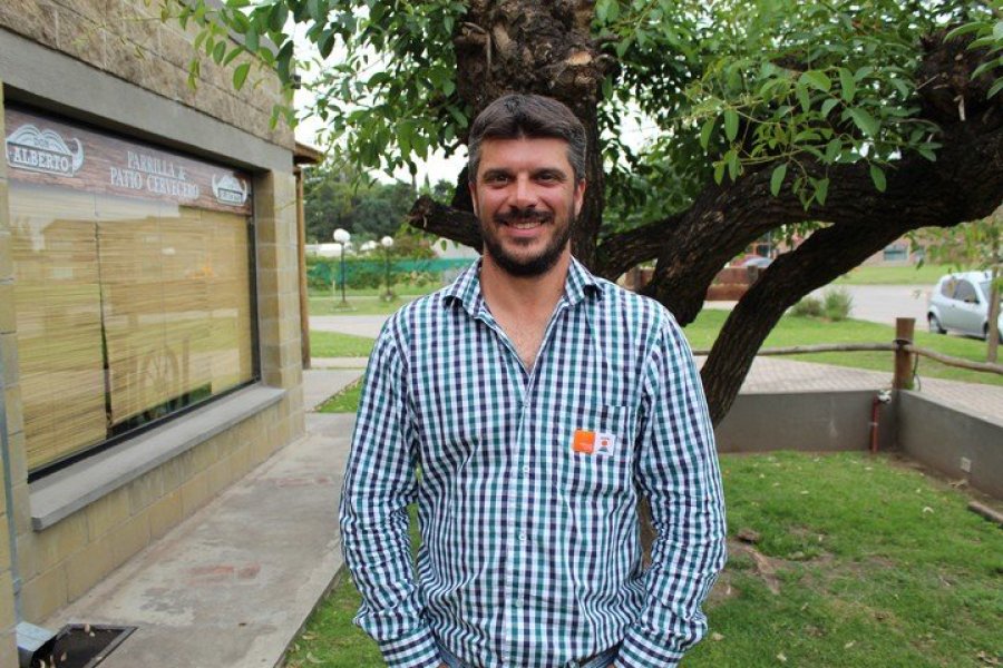 FOTO INTERNET VALERIA RUBIO. Trabaja para el programa en Necochea.  FOTO INTERNET EVANGELINA CHIAPPO. Se enfoca en nutrición de los animales.  FOTO INTERNET JONATAN NEFLE. Asesora a productores en agroquímicos.  FOTO INTERNET CESAR MONETTO. Uno de lo