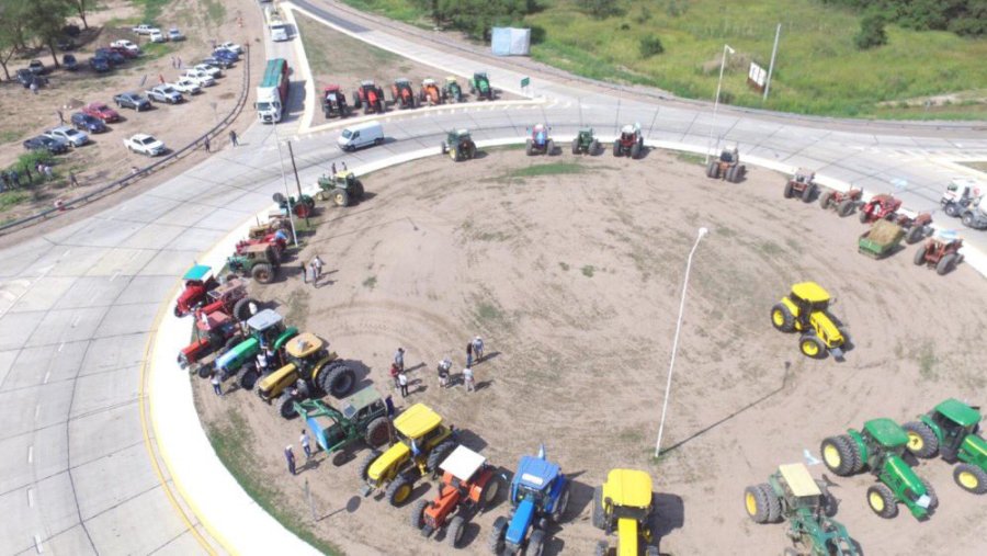 FOTO ARCHIVO TRACTORAZO. Se realiz&oacute; hace algunos d&iacute;as en el Monumento a la Bandera.