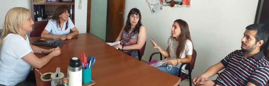 FOTO CP// ESTUDIANTES DE TURISMO.// Fueron recibidos por la secretaria de Educaci&oacute;n, Mariana Andereggen.