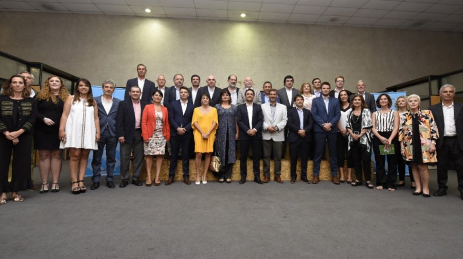 FOTO SCS// PARTICIPANTES./ El grupo que particip&oacute; del c&oacute;nclave en la ciudad de Buenos Aires.