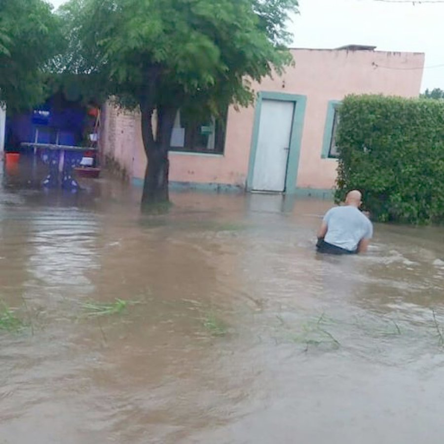FOTO CORRESPONSALIA// ANEGADAS./ As&iacute; luc&iacute;an las calles moisesvillenses.