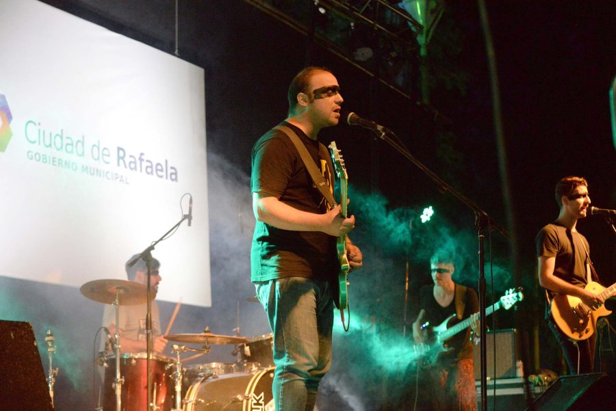 FOTO CP// ROCK SIN R&Iacute;O// Una de las bandas durante su presentaci&oacute;n en la ya tradicional realizaci&oacute;n.