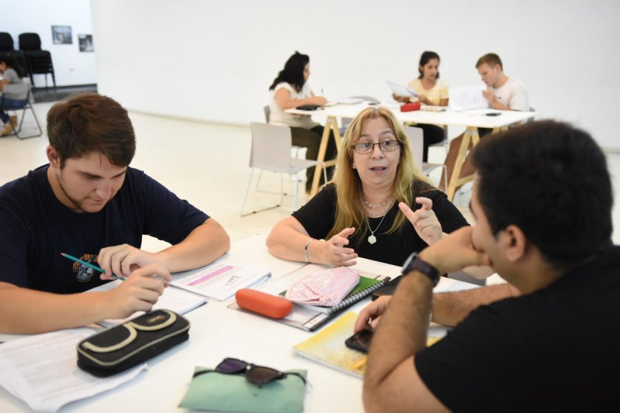 FOTO CP// EX&Aacute;MENES./ Ya comenzaron en la EEMPA Libertad y en la Escuela Luisa Raimondi de Barreiro, en los dem&aacute;s establecimientos se iniciar&aacute;n en la presente semana.