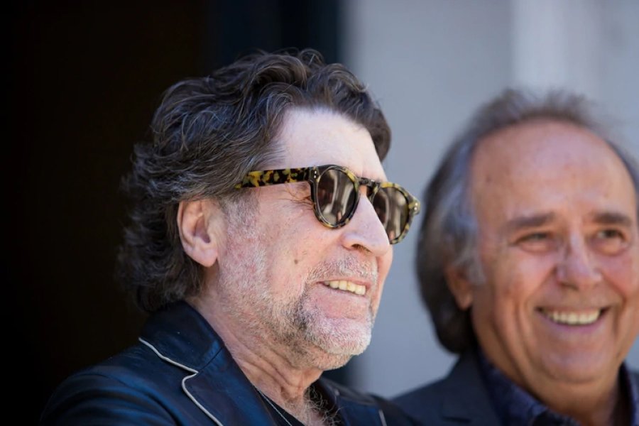 FOTO LIHUE ALTHABE// YA EST&Aacute; EN CASA// Joaqu&iacute;n Sabina junto a Joan Manuel Serrat.