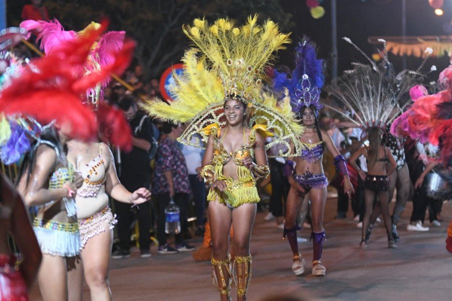 FOTO PRENSA MUNICIPAL CARNAVAL. Tuvo lugar en avenida Lehmann entre Mazzi y Romitelli.