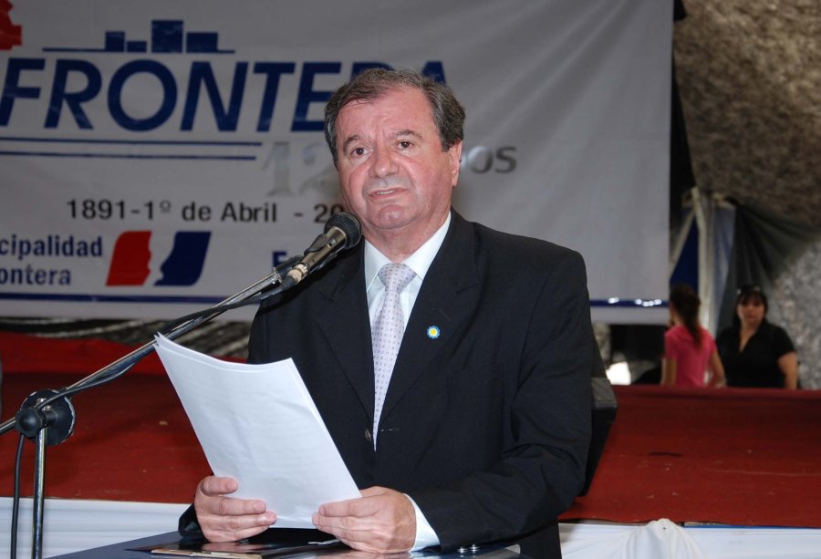 FOTO ARCHIVO// JUAN CARLOS PASTORE./ Encabezando un acto oficial durante su mandato.