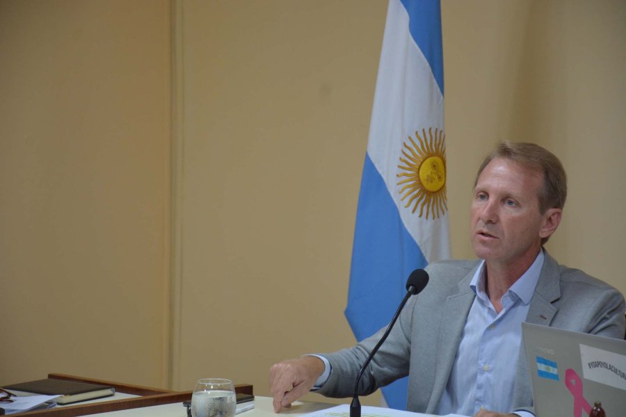 FOTO COMUNICACI&Oacute;N// MENSAJE./ El intendente, Gonzalo Toselli, dirigi&eacute;ndose a los ediles sunchalenses.