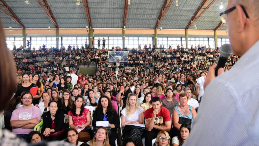 FOTO SCS// TITULARIZACION. Uno de los recientes actos llevados adelante por el Ministerio de Educaci&oacute;n.