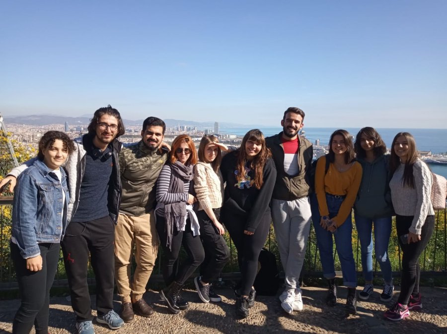 FOTO PRENSA UCES// MARIA DEL ROSARIO ROLLE/ Junto a otros estudiantes de la universidad andaluza.