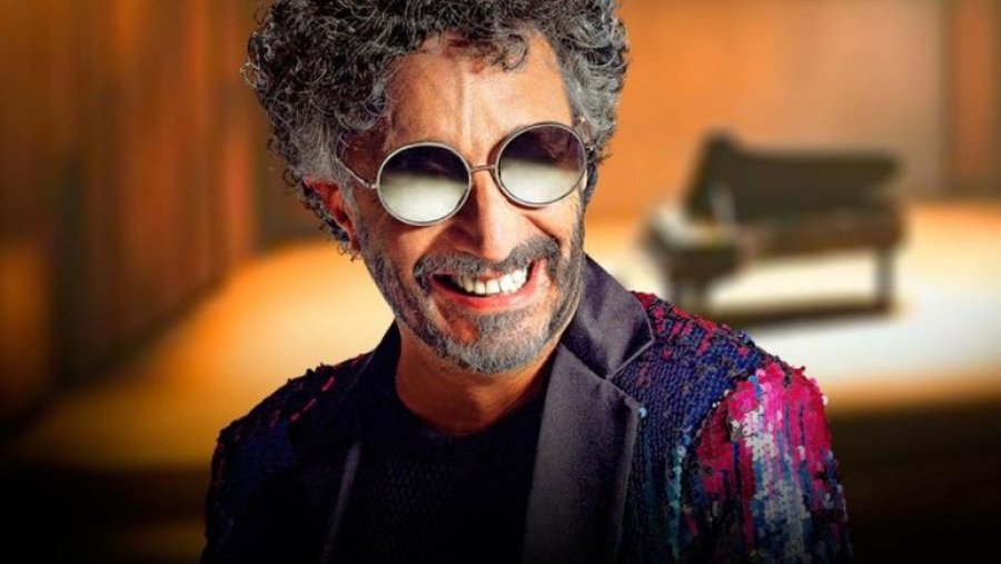 FITO P&Aacute;EZ// En un show transmitido desde su domicilio present&oacute; su &uacute;ltimo trabajo.