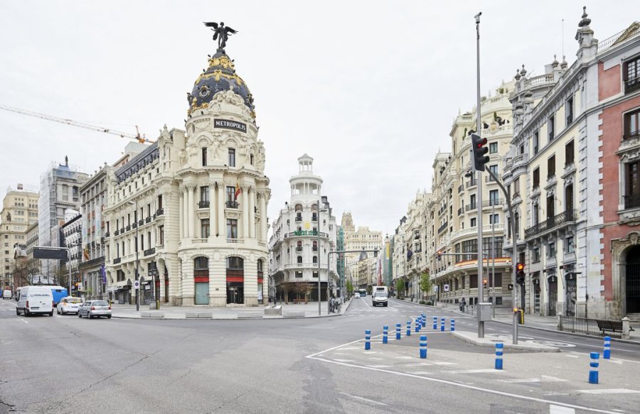 FOTO ARCHIVO MADRID. La Gran V&iacute;a de la capital espa&ntilde;ola desierta por la pandemia.