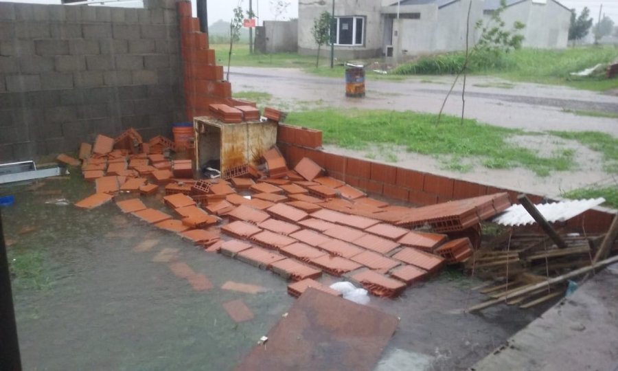 FOTO PRENSA MUNICIPALIDAD// DESTROZOS. El vendaval fue sufrido en febrero y caus&oacute; serios inconvenientes en el distrito.