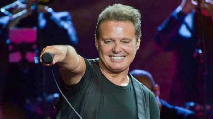 FOTO INSTAGRAM// LUIS MIGUEL//El medio siglo lo encuentra, una vez m&aacute;s, enigm&aacute;tico y acompa&ntilde;ado por el cari&ntilde;o de su p&uacute;blico.