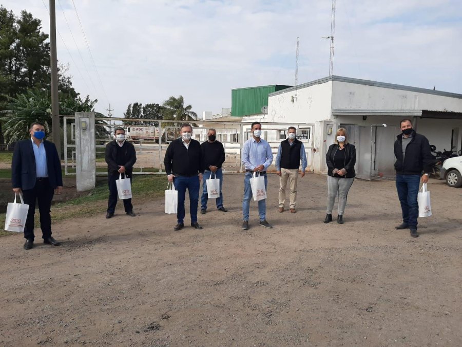 FOTO EL DEPARTAMENTAL// VISITA./ Las autoridades en uno de los sitios recorridos.