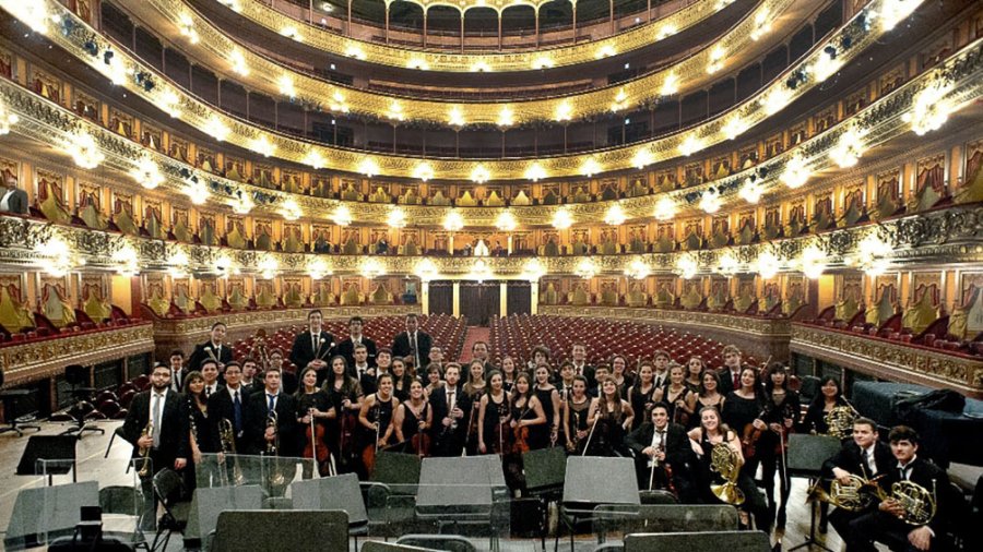 FOTO TELAM// COLON./ El coliseo argentino brinda la posibilidad de tomar cursos virtuales de &oacute;pera,  m&uacute;sica y danza.
