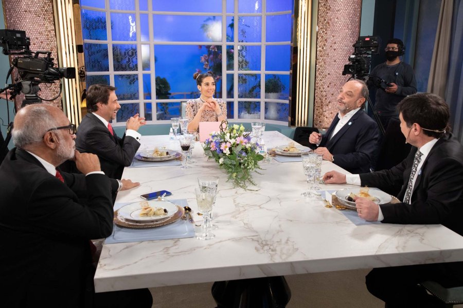 FOTO NA// LA MESA.// Oscar Gonz&aacute;lez Oro, Eduardo Feinmann, Juana Viale, Baby Etchecopar y Fernando Carnota.