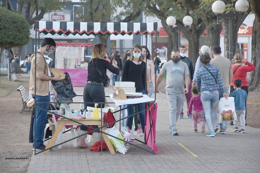 FOTO M. LIOTTA// FERIA// Un momento de la actividad concretada el s&aacute;bado &uacute;ltimo.