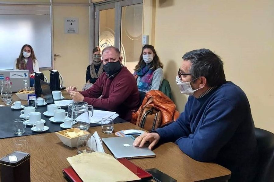 FOTO PRENSA CONCEJO// REUNIÓN// Dos imágenes del reciente encuentro concretado en el recinto de sesiones.