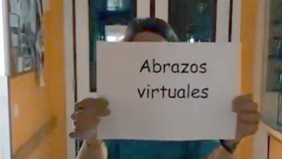 FOTO ARCHIVO  ABRAZOS DEL ALMA. Por ahora el COVID-19 cambia los modos de vincularse.