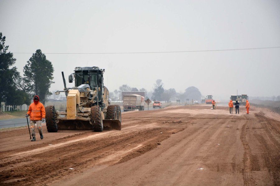 FOTOS PRENSA VN// ALCANTARILLA// Est&aacute; ubicada entre la rotonda de Yrigoyen y Ruta 34 y el cruce con la  Ruta 280S. TRABAJOS.- Se avanza en varios frentes de labor, en Susana construcci&oacute;n de nueva calzada, en Sunchales movimiento de suelo.