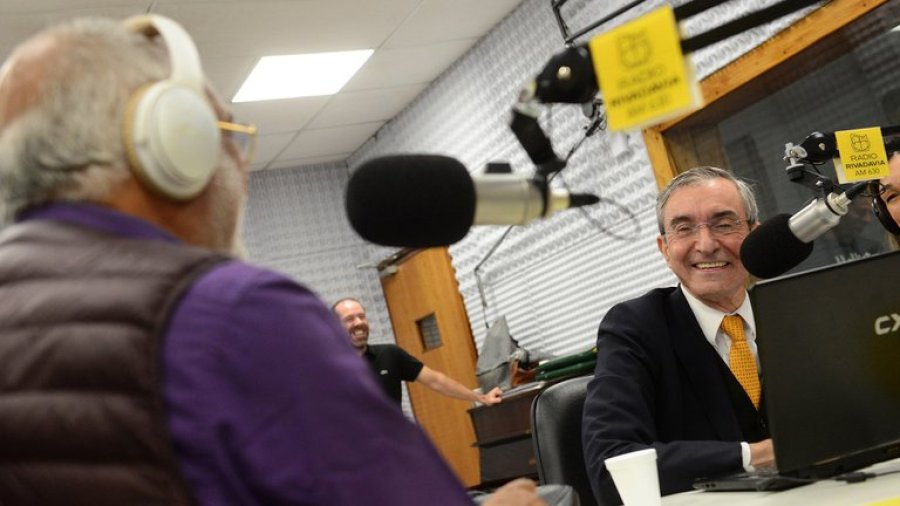 FOTO TELESHOW// NELSON CASTRO// Una de las voces que desde hace d&eacute;cadas nos acompa&ntilde;a desde la radio.