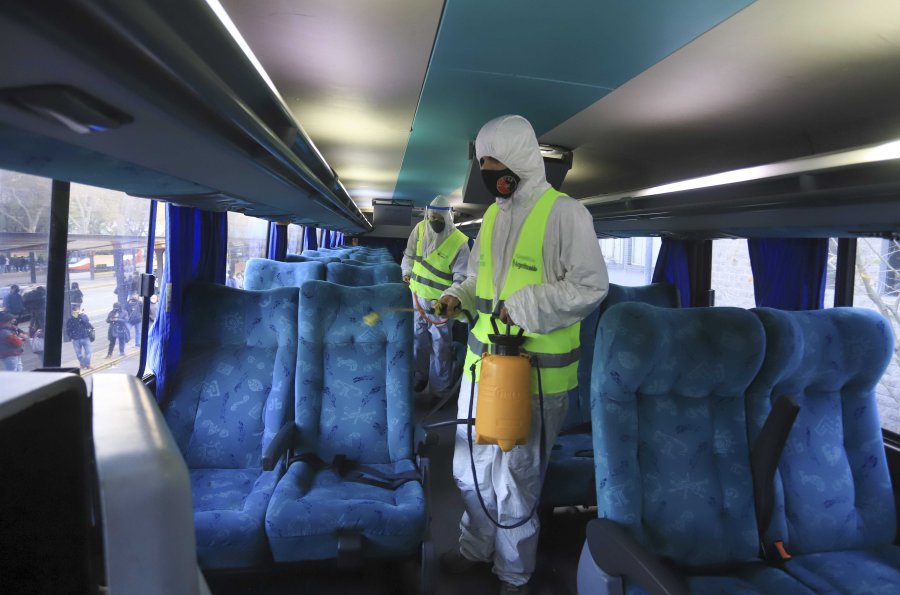 FOTO NA TRANSPORTE PUBLICO. Es considerado de riesgo en materia de contagio por los trabajadores.