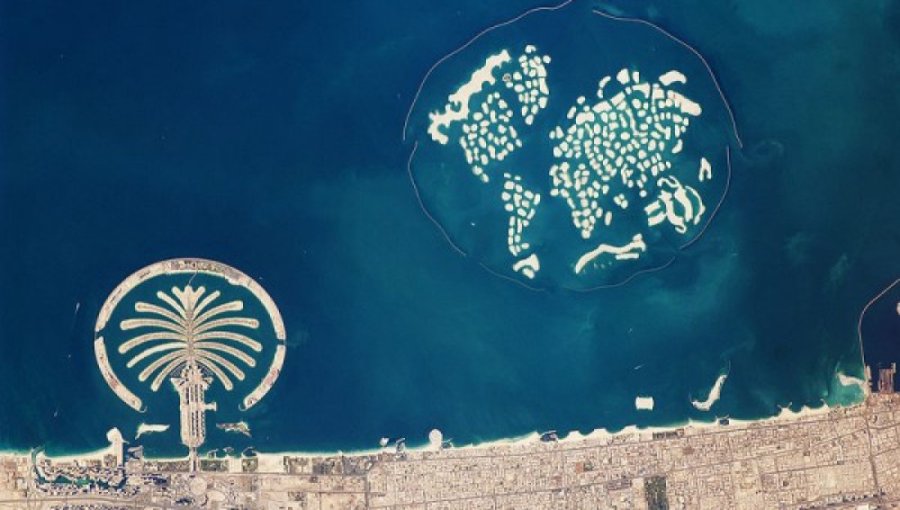 FOTO INTERNET CIUDADES FANTASMA  FOTO INTERNET CHINA. Ciudad de Ordos FOTO INTERNET EMIRATOS ARABES. Costa de Dubai.