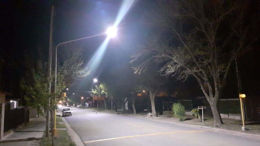 FOTO PRENSA MUNICIPALIDAD// LUMINARIAS.  Vista de Zavaleta en el sector que concluy&oacute; la tarea.