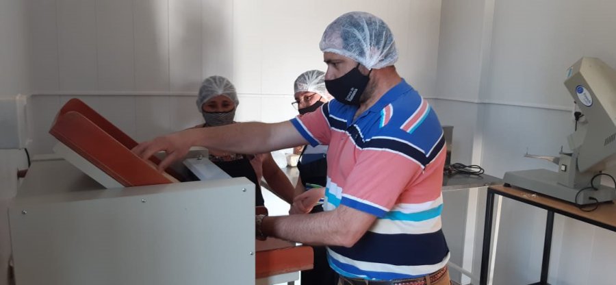 FOTO PRENSA COMUNA// PASTOIRA. Rescatando las ra&iacute;ces y revalorizando el di&aacute;logo en la mesa. PASTAS. Se realiz&oacute; una capacitaci&oacute;n para emprendimiento productivo. MATRIA. Nuevo emprendimiento para reflejar, por TV, la actualidad ramonense.