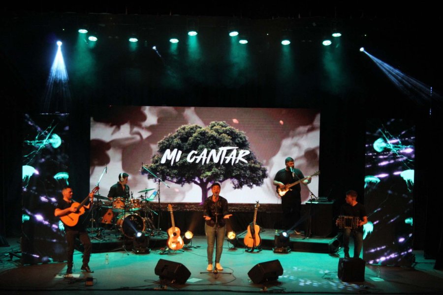FOTO E. PINNOLA// EFRAIN COLOMBO Y SU GRUPO// Hoy desde las 22 ofrecer&aacute; un espect&aacute;culo via streaming.