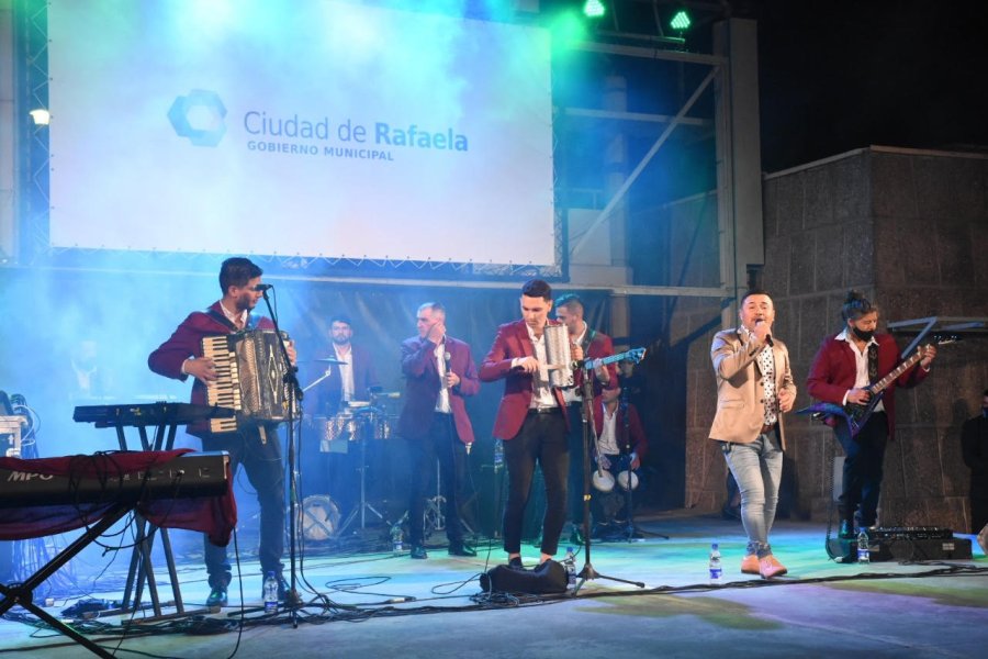FOTO CP// TE SUENA// Hizo vibrar al p&uacute;blico rafaelino.