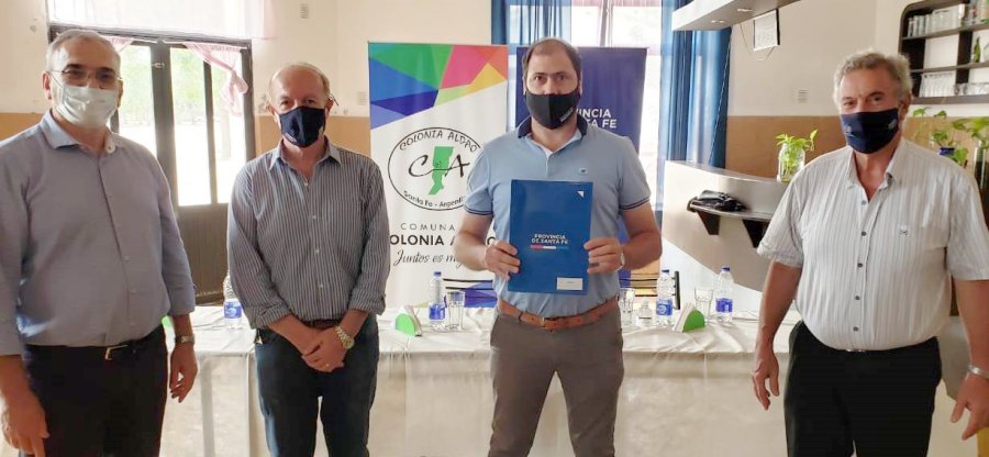FOTO PRENSA COMUNA// AV. E. L&Oacute;PEZ// Ambicioso proyecto que comenzar&aacute; a ejecutarse. CONVENIO// El encuentro fue celebrado en la localidad de Colonia Aldao.