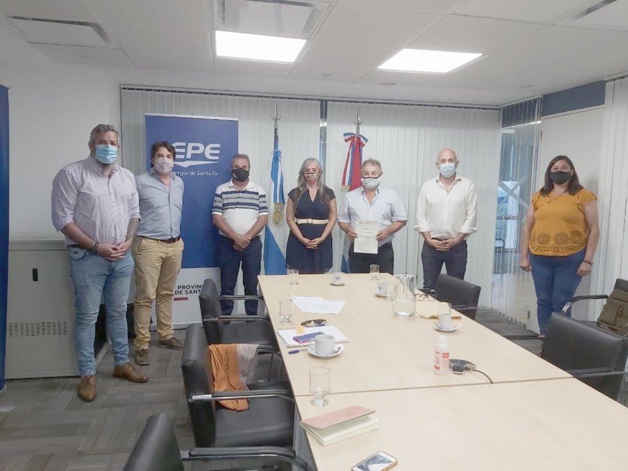 FOTO R.RIVADAVIA FIGURAS. Destacados periodistas y conductores comparten el aire de Rivadavia en la radio de Lolo Bauducco.
