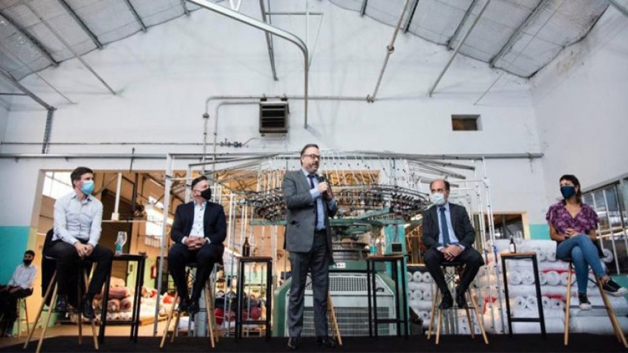 IMAGEN INTERNET PRESENTACION.  Estuvo a cargo  de Matías Kulfas y Eduardo Hecker.